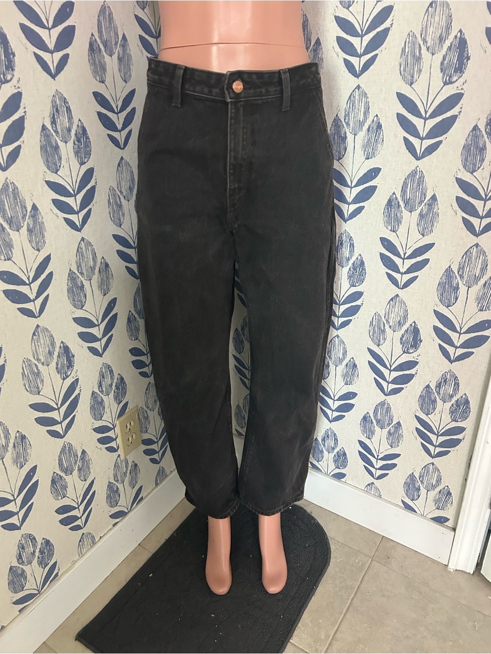 Wrangler Women's High-Rise Black Barrel Jeans